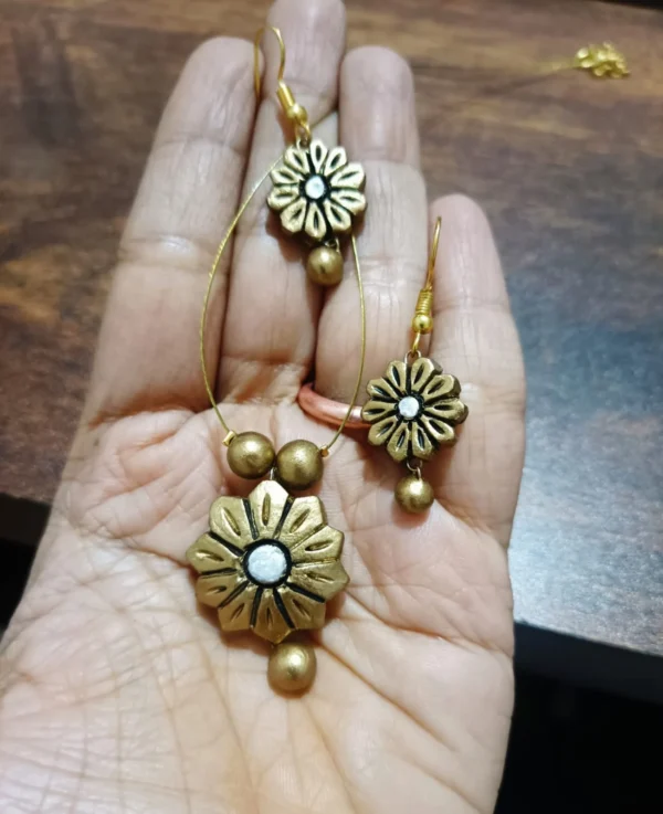 Antique gold terracotta simple set - Image 4