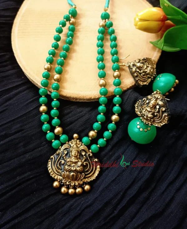 Emerald green terracotta lakshmi jewellery - Image 4